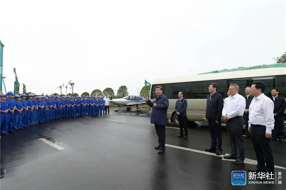 习近平总书记考察山河智能